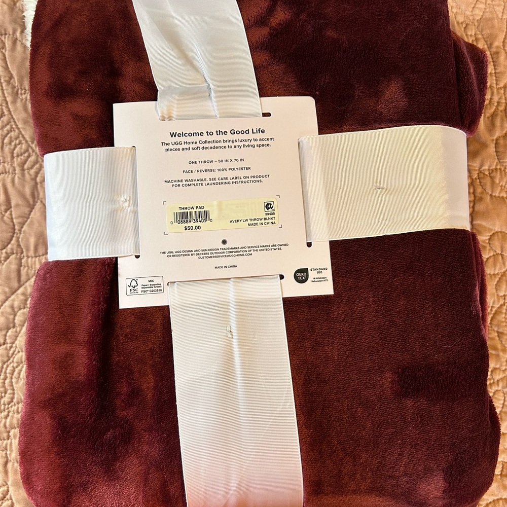 NWT UGG Avery Throw Wild Grape 50x70 - Picture 3 of 3
